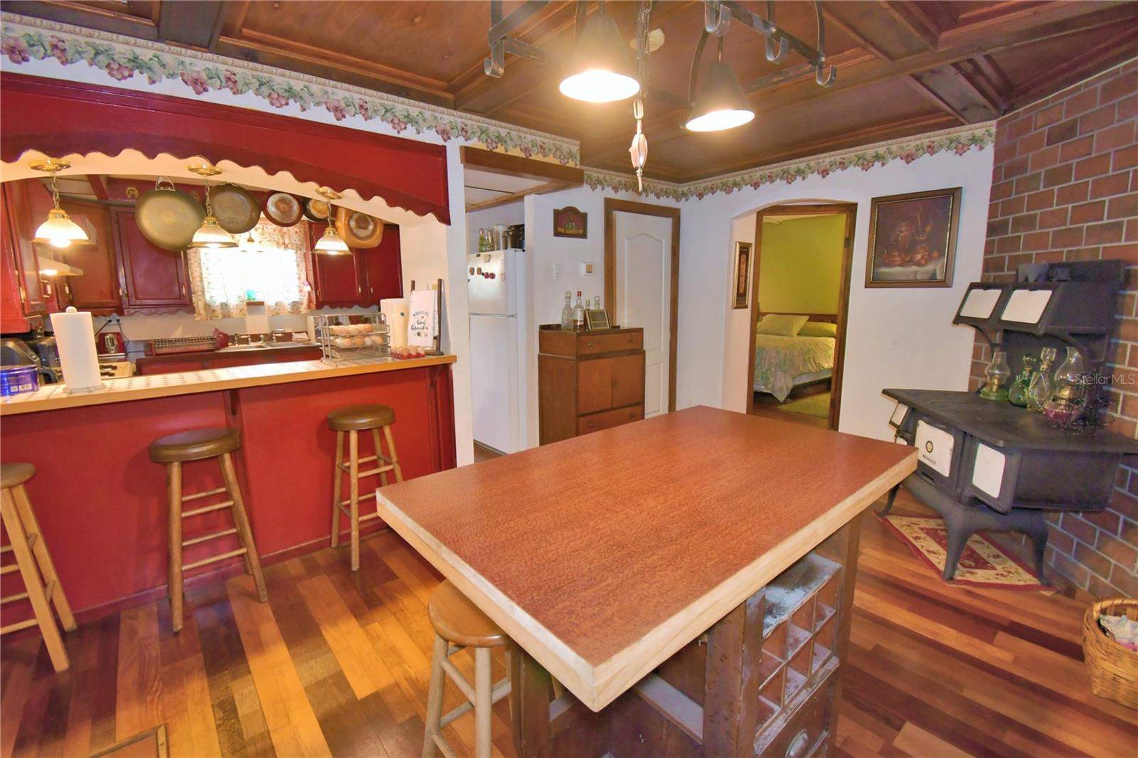 OAKRIDGE ESTATES - Residential