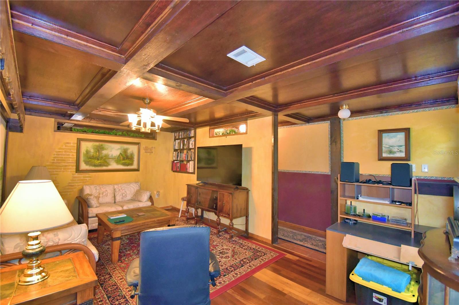 OAKRIDGE ESTATES - Residential