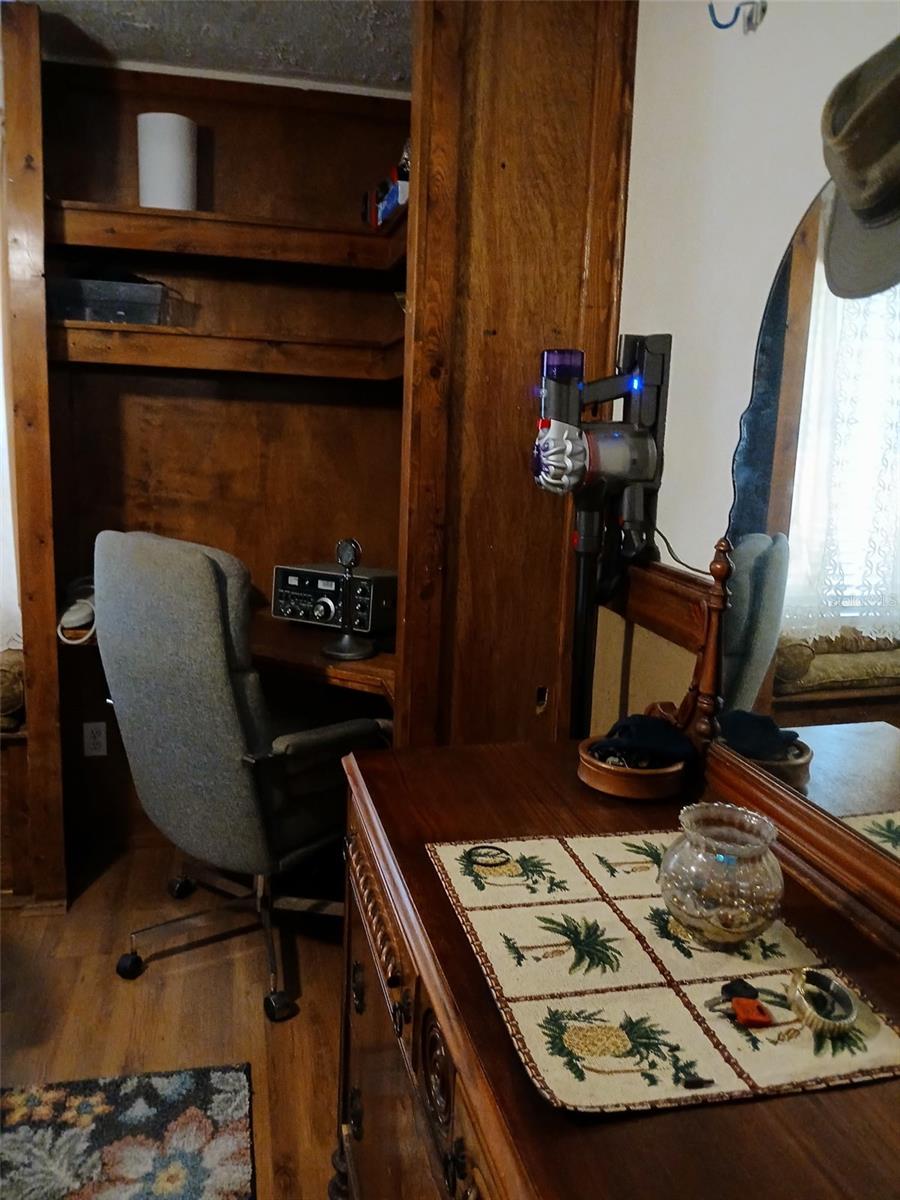 OAKRIDGE ESTATES - Residential