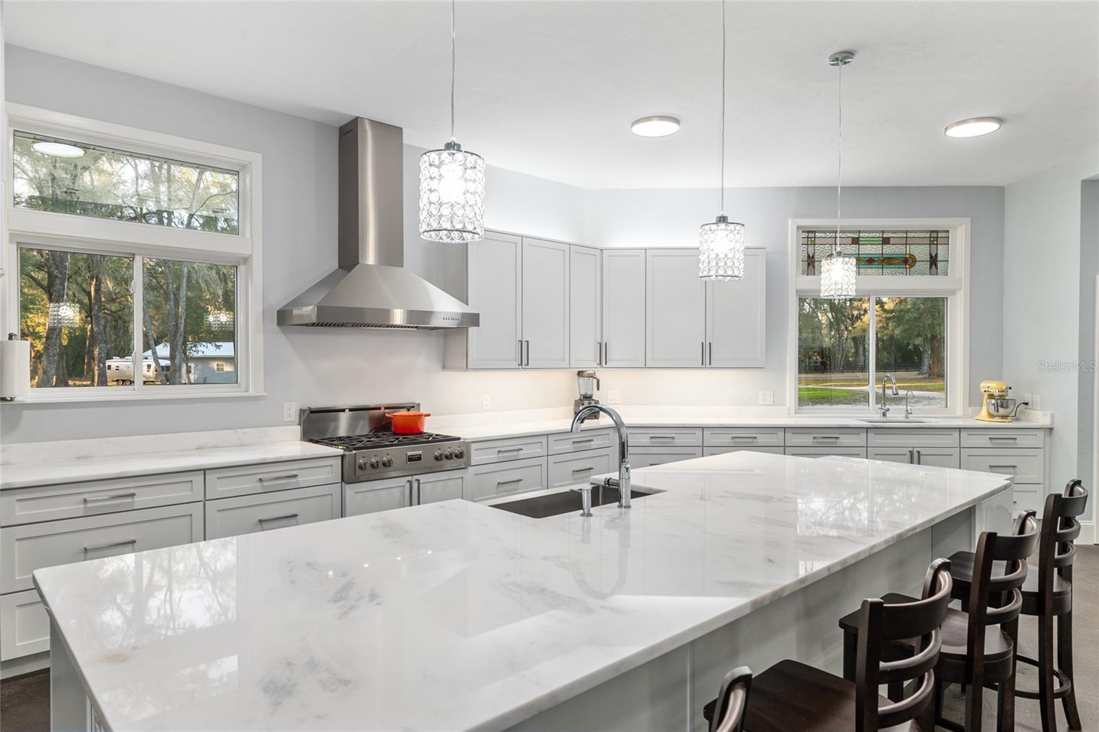 UNIVERSITY AVE PROPERTIES INC - Residential