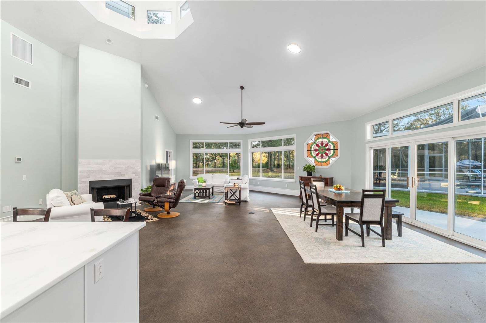 UNIVERSITY AVE PROPERTIES INC - Residential