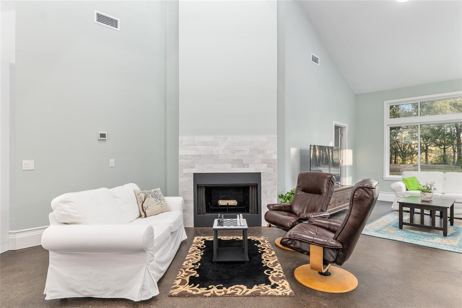 UNIVERSITY AVE PROPERTIES INC - Residential