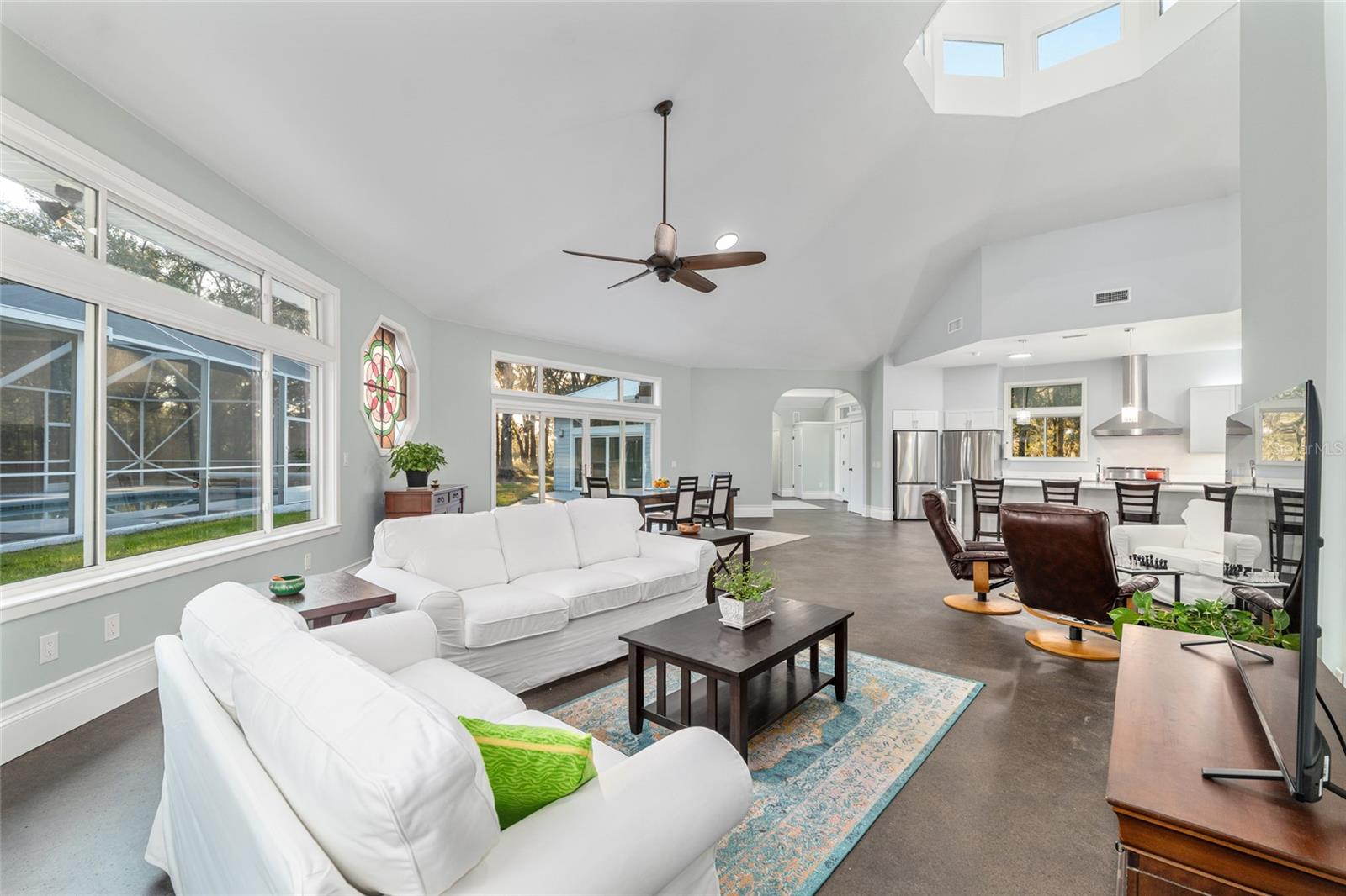 UNIVERSITY AVE PROPERTIES INC - Residential