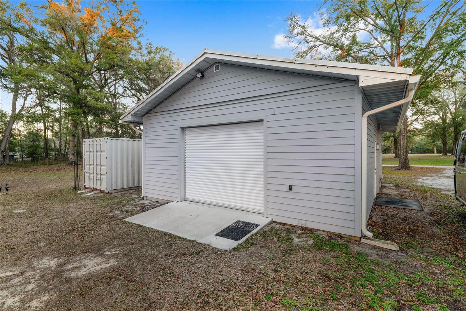 UNIVERSITY AVE PROPERTIES INC - Residential