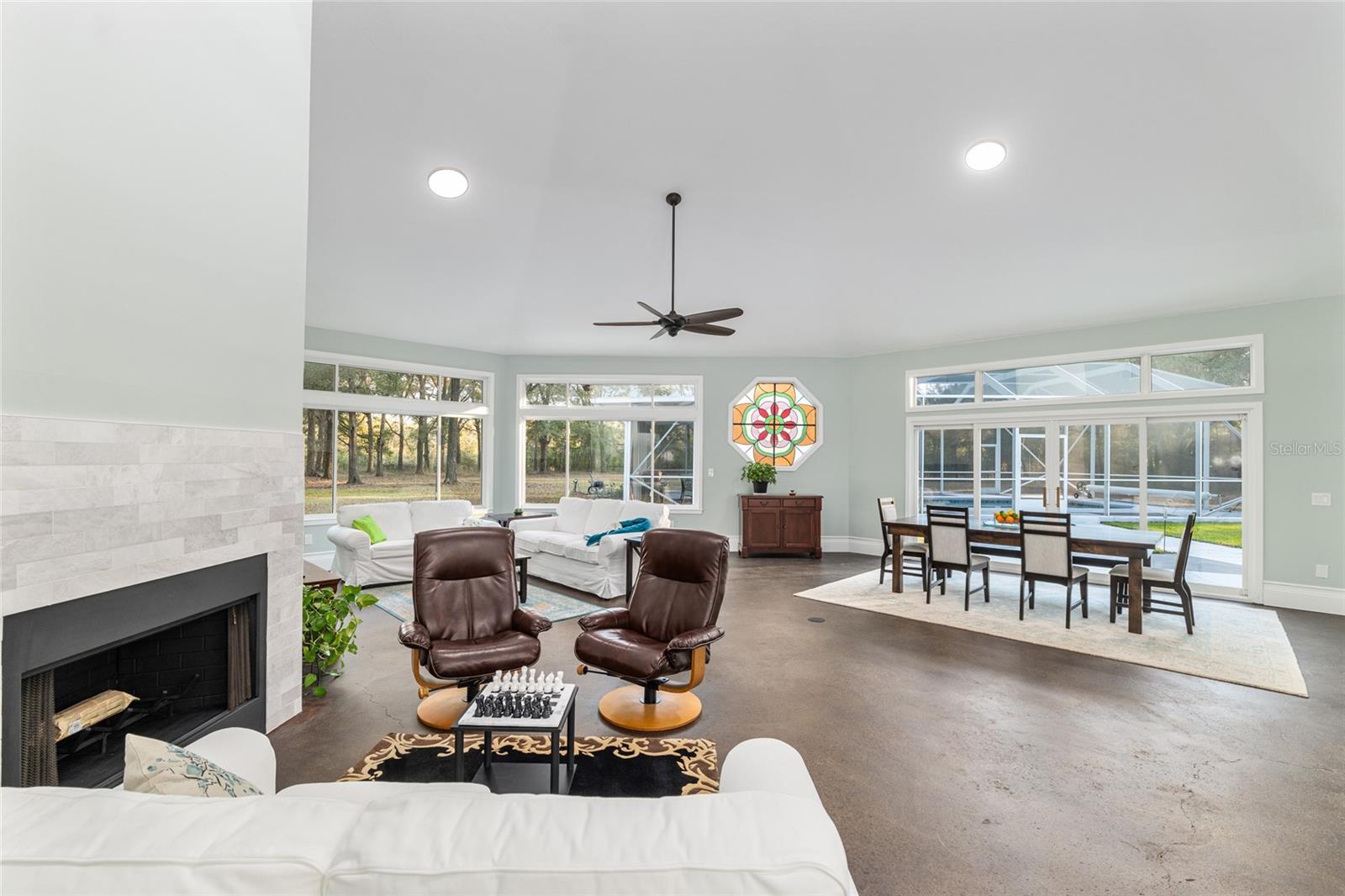 UNIVERSITY AVE PROPERTIES INC - Residential