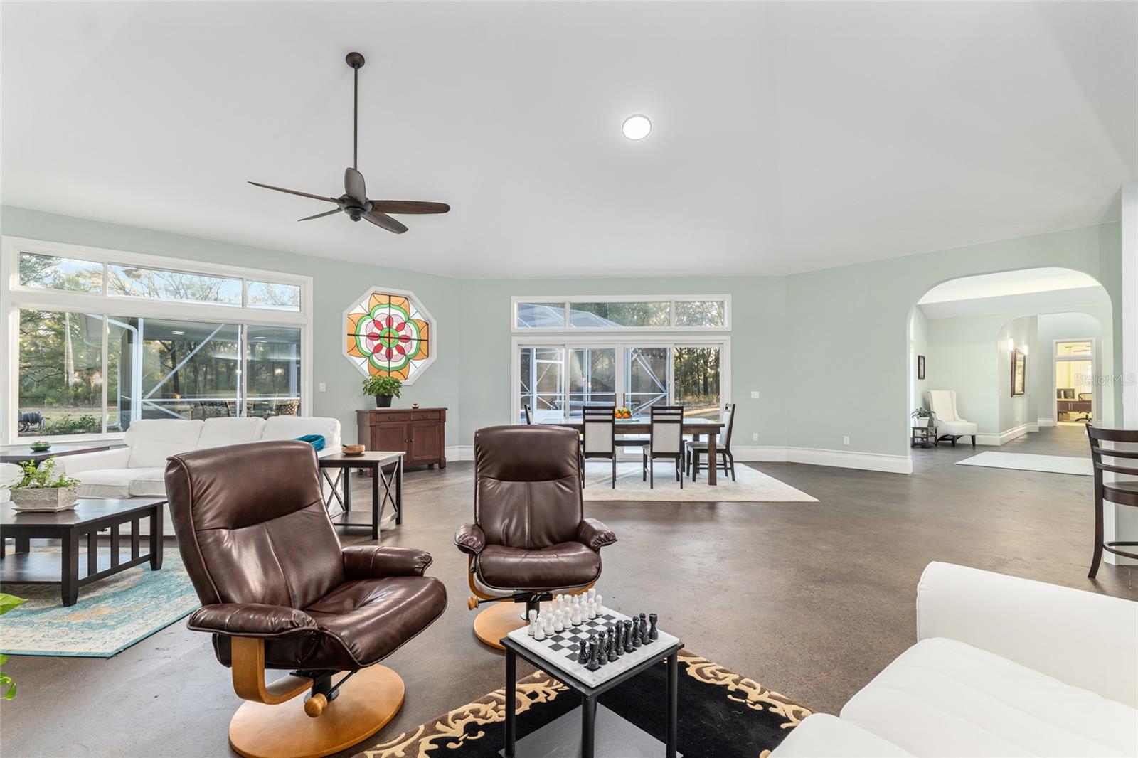 UNIVERSITY AVE PROPERTIES INC - Residential