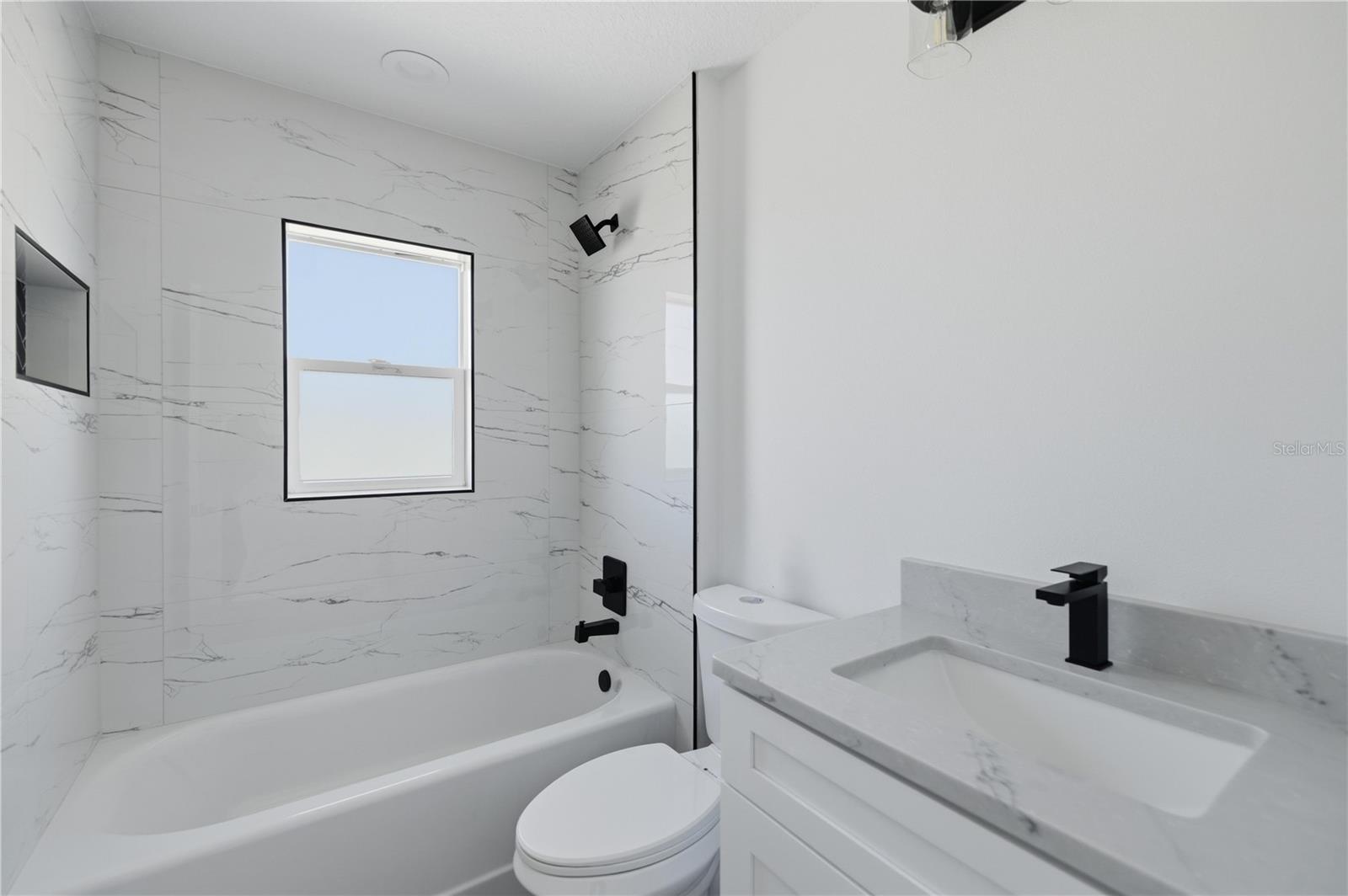 ROLLING RANCH ESTATE - Residential