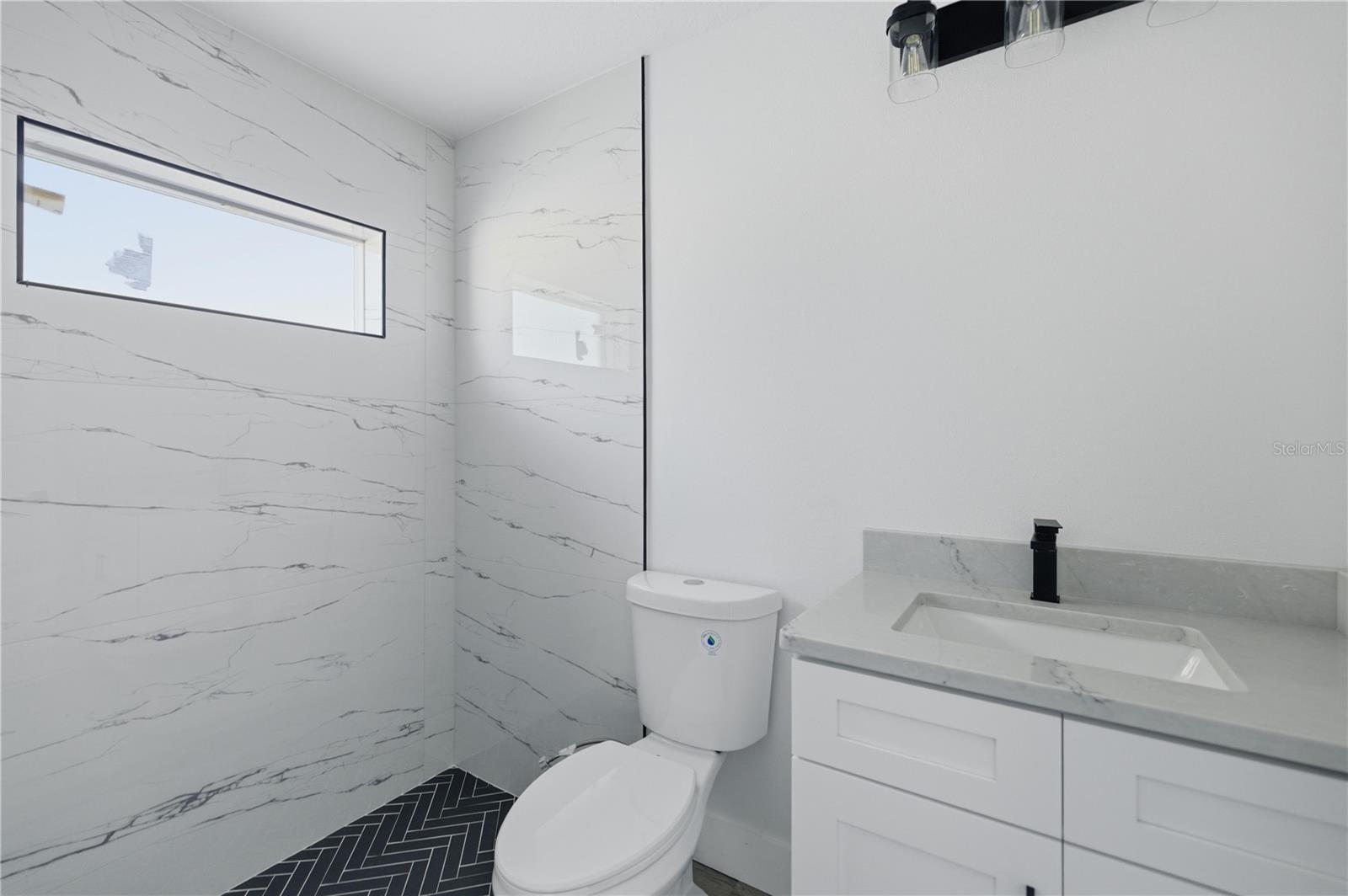 ROLLING RANCH ESTATE - Residential