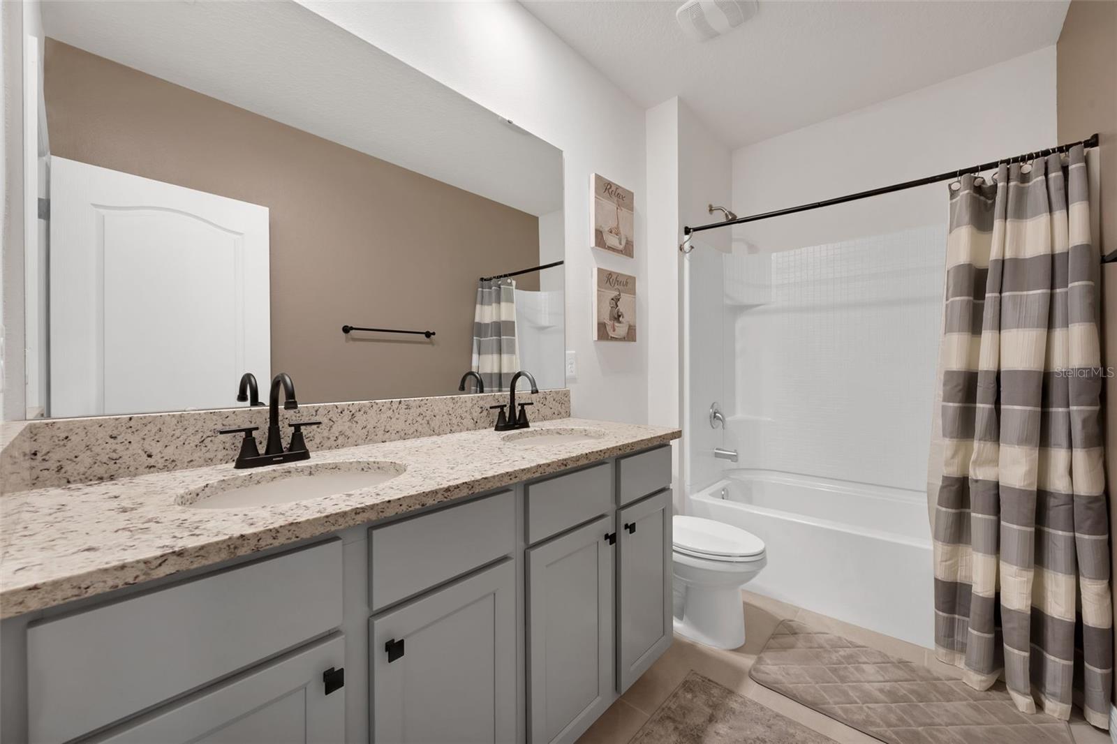 RIVIERA BELLA UN 8C - Residential