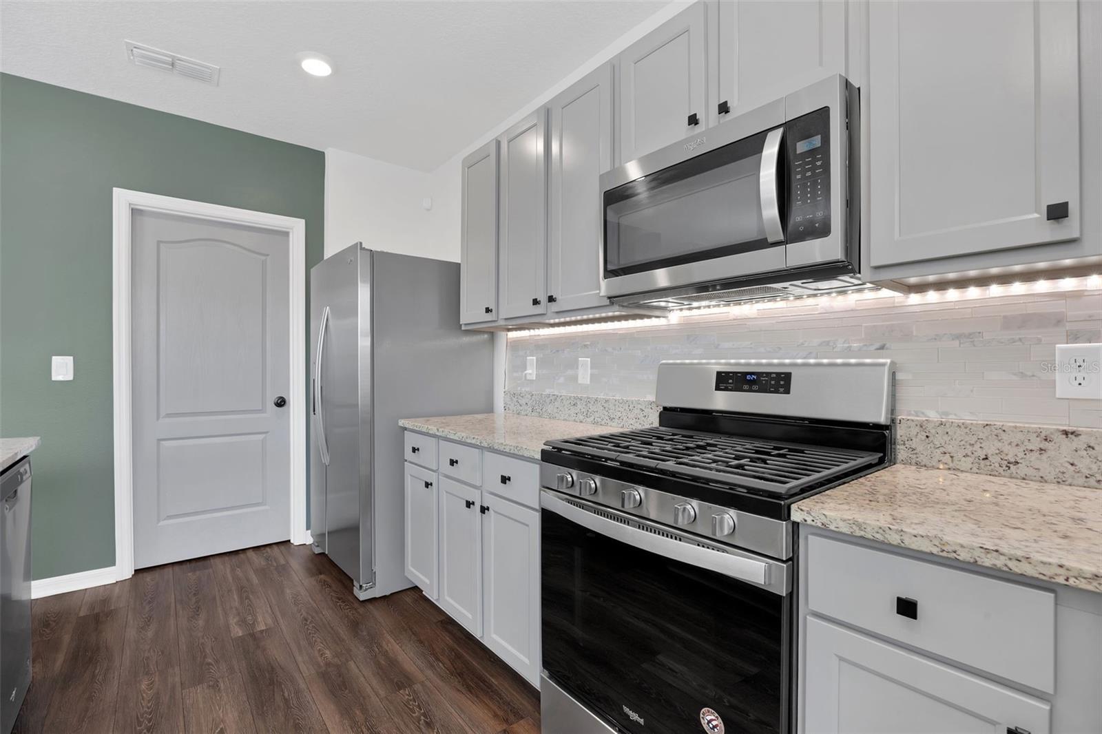 RIVIERA BELLA UN 8C - Residential