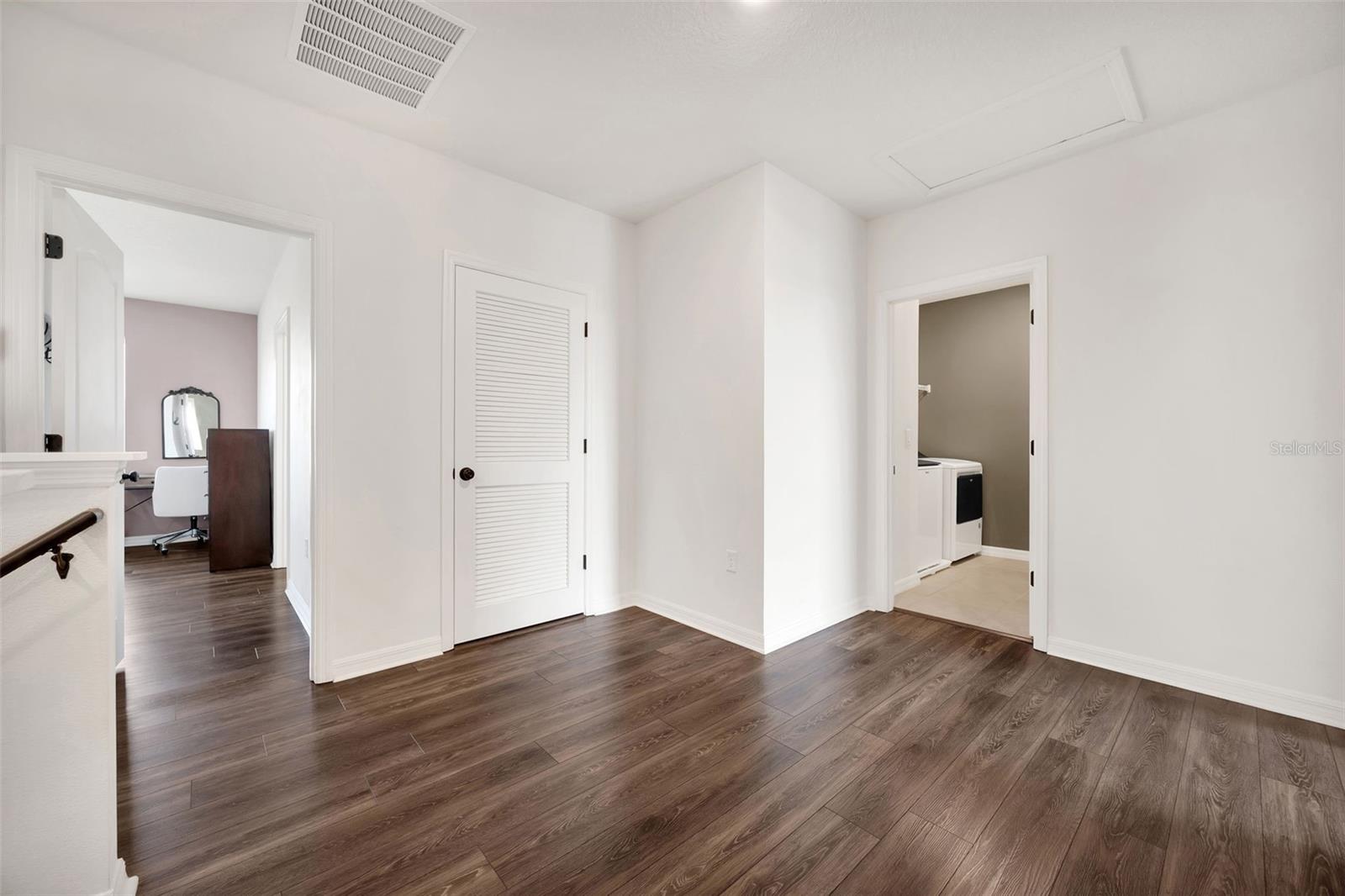 RIVIERA BELLA UN 8C - Residential