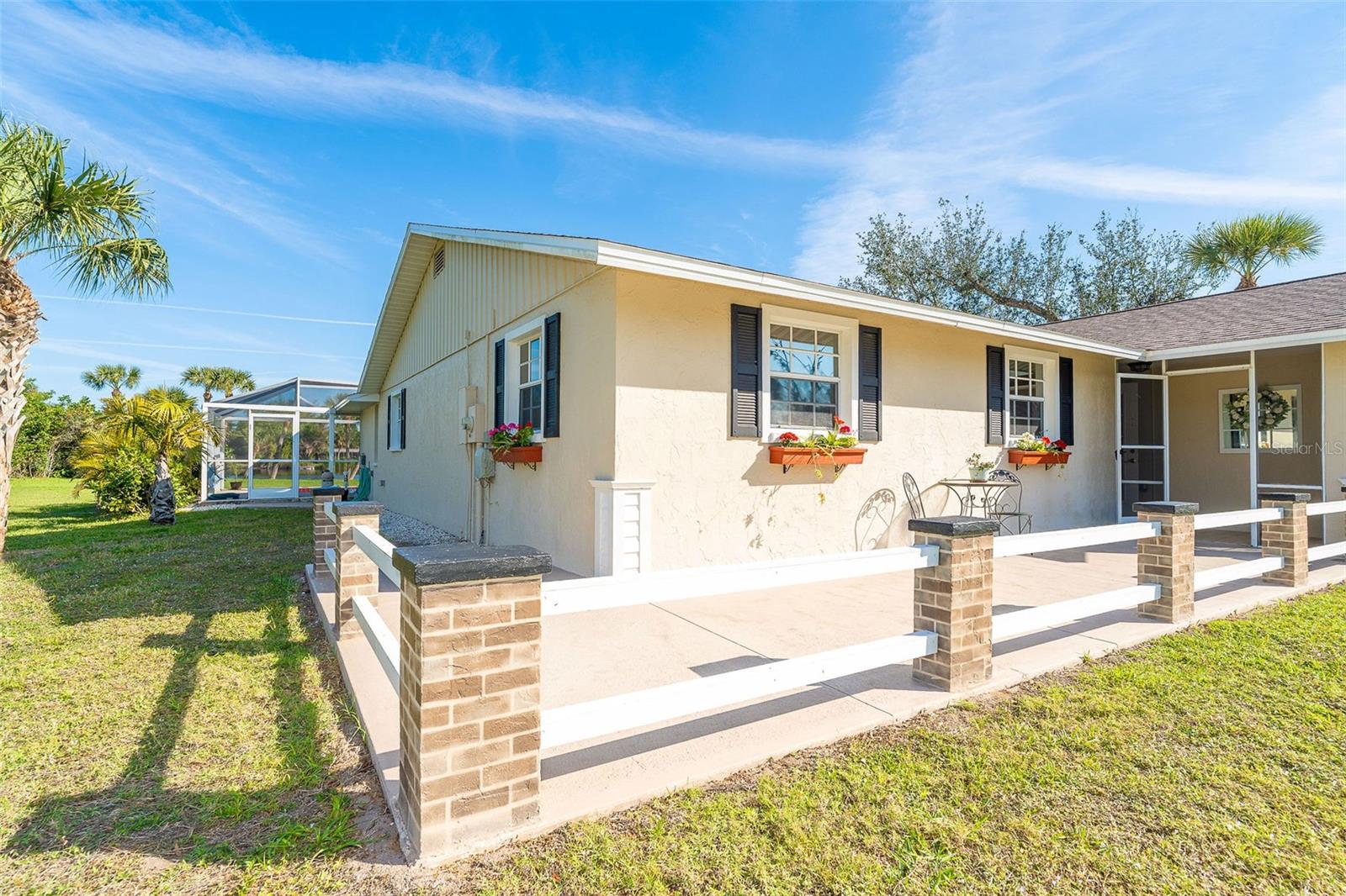 ARTIST ACRES - Residential