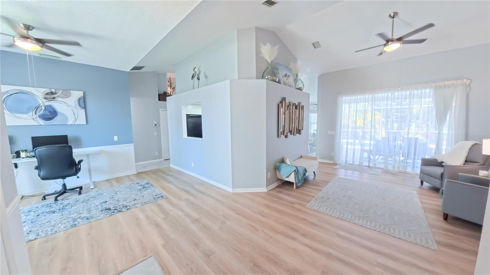 ROTONDA WEST BROADMOOR - Residential