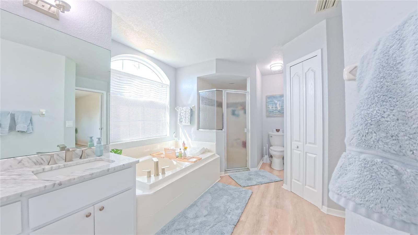 ROTONDA WEST BROADMOOR - Residential