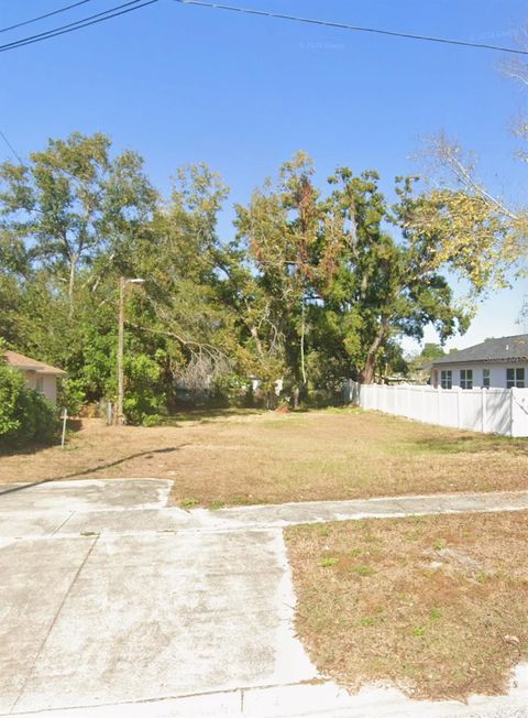 Photo of 1608 E 31st Avenue, Tampa, FL 33610 (MLS # TB8510710)