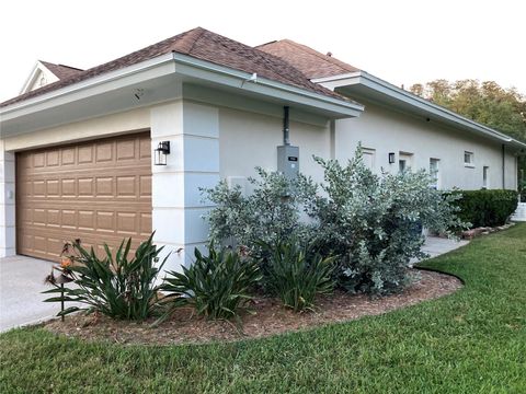 A home in PALM HARBOR