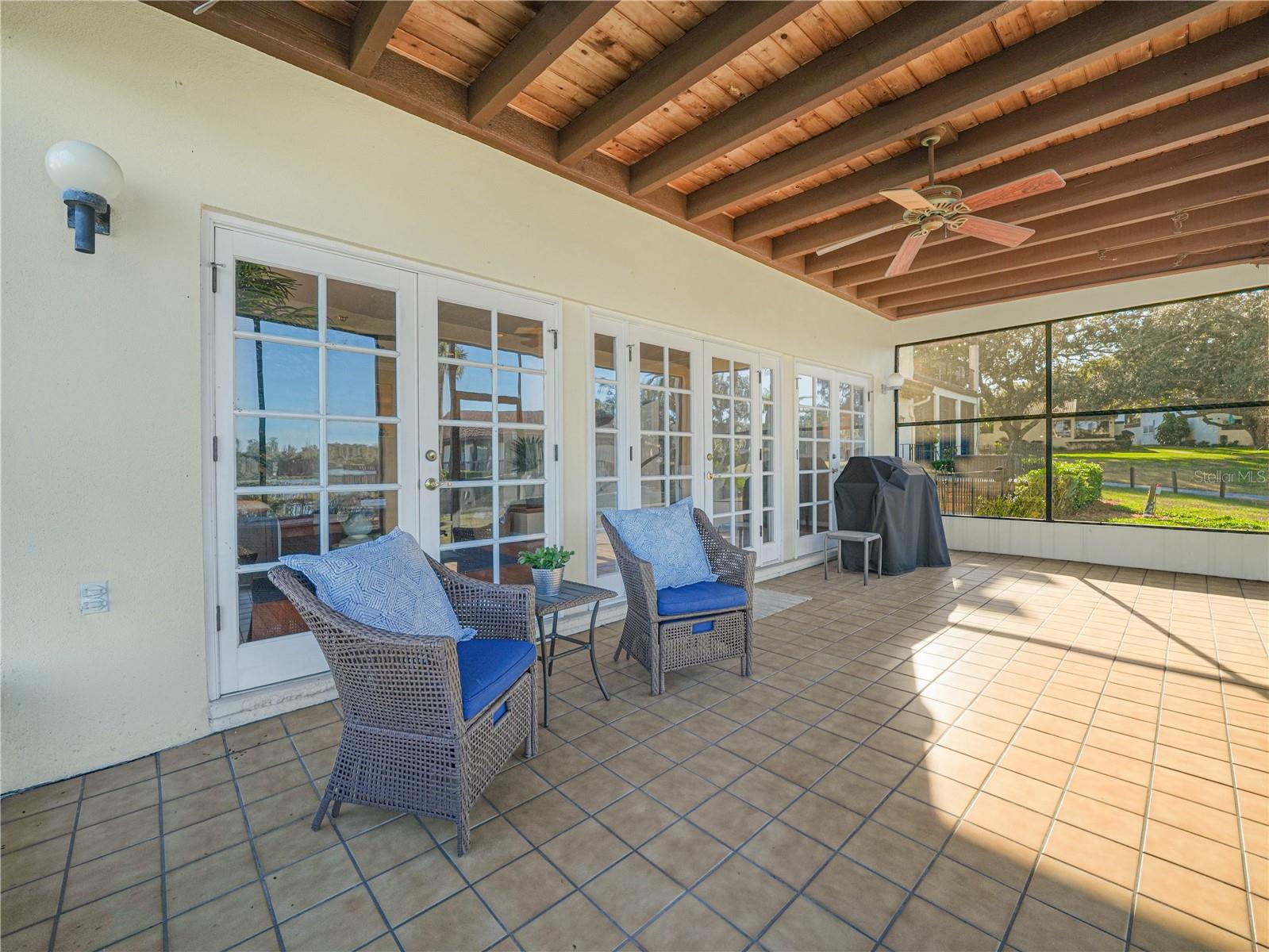 CASA LOMA INC TR H - Residential