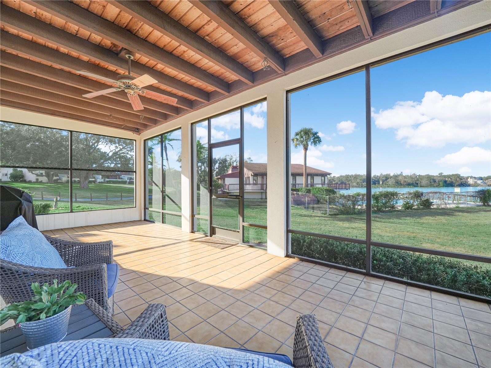 CASA LOMA INC TR H - Residential