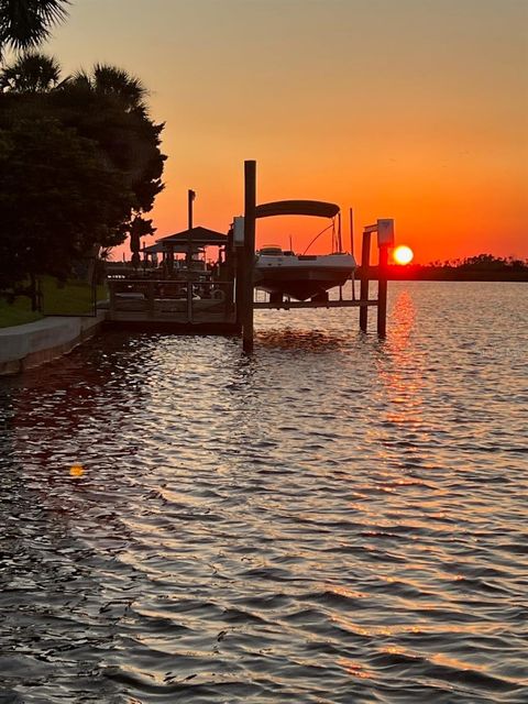 A home in CRYSTAL RIVER