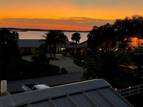 A home in CRYSTAL RIVER