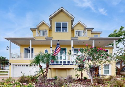 A home in CRYSTAL RIVER