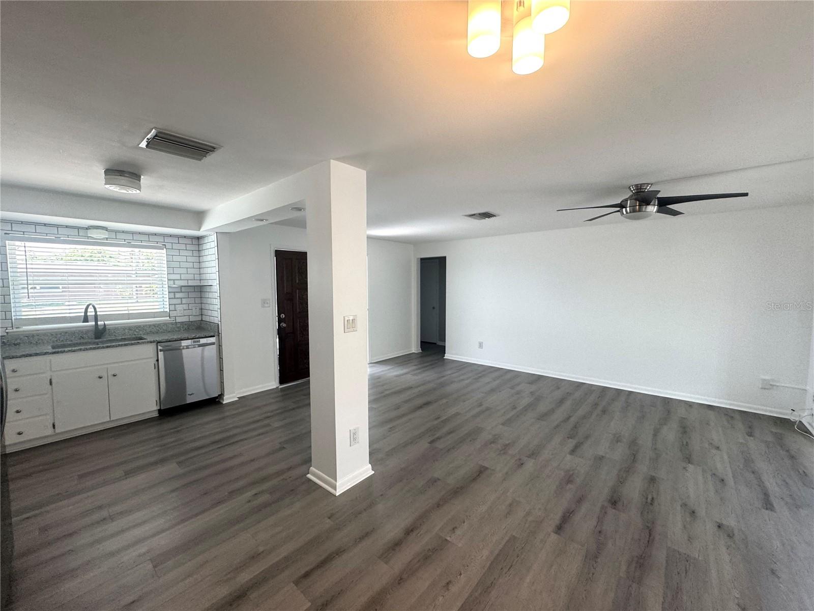 OAKHURST GROVES - Residential Lease