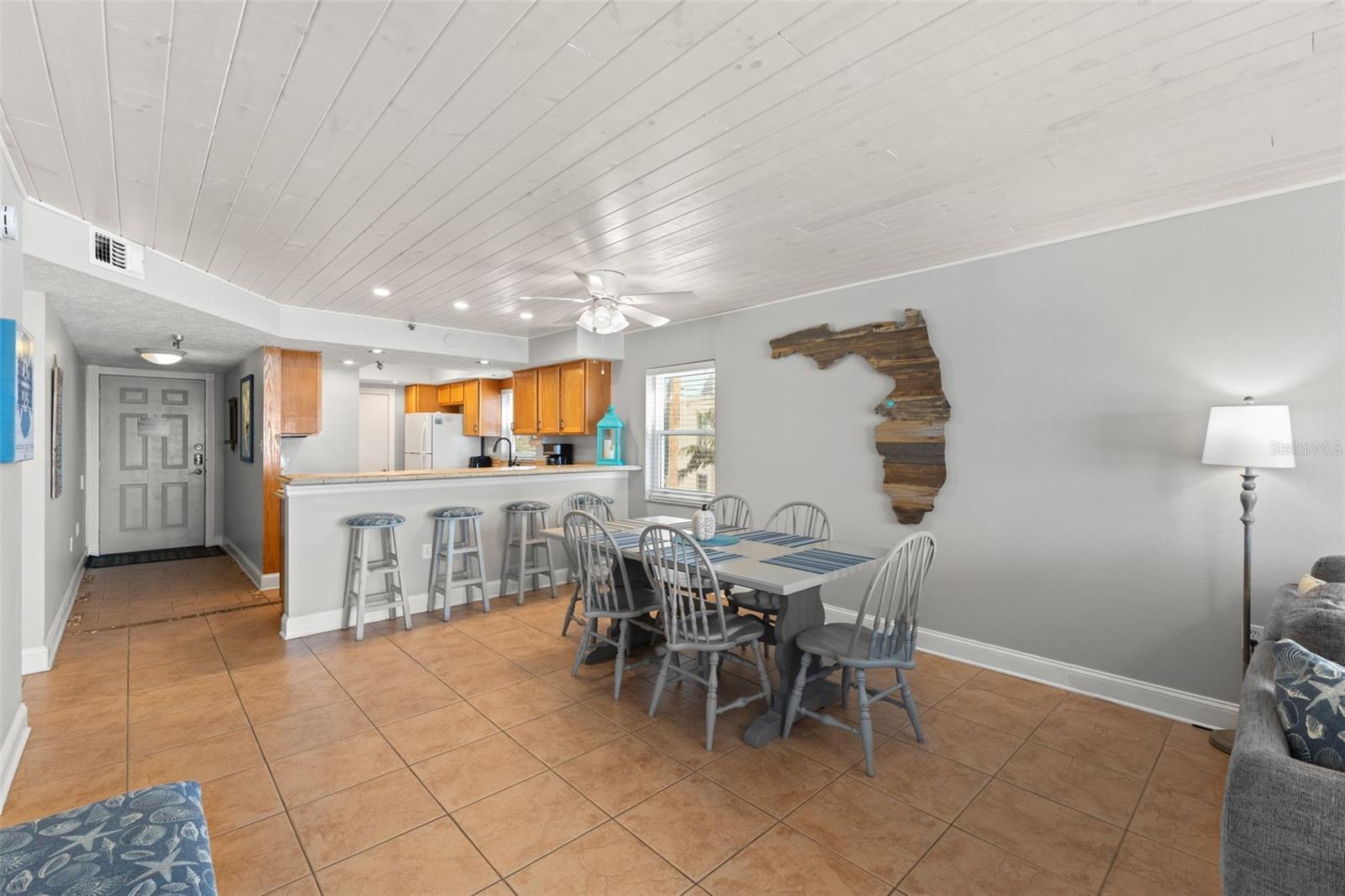 KIMA CONDO - Residential