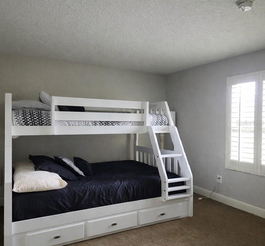 VILLA AT REGAL PALMS CONDO - Residential