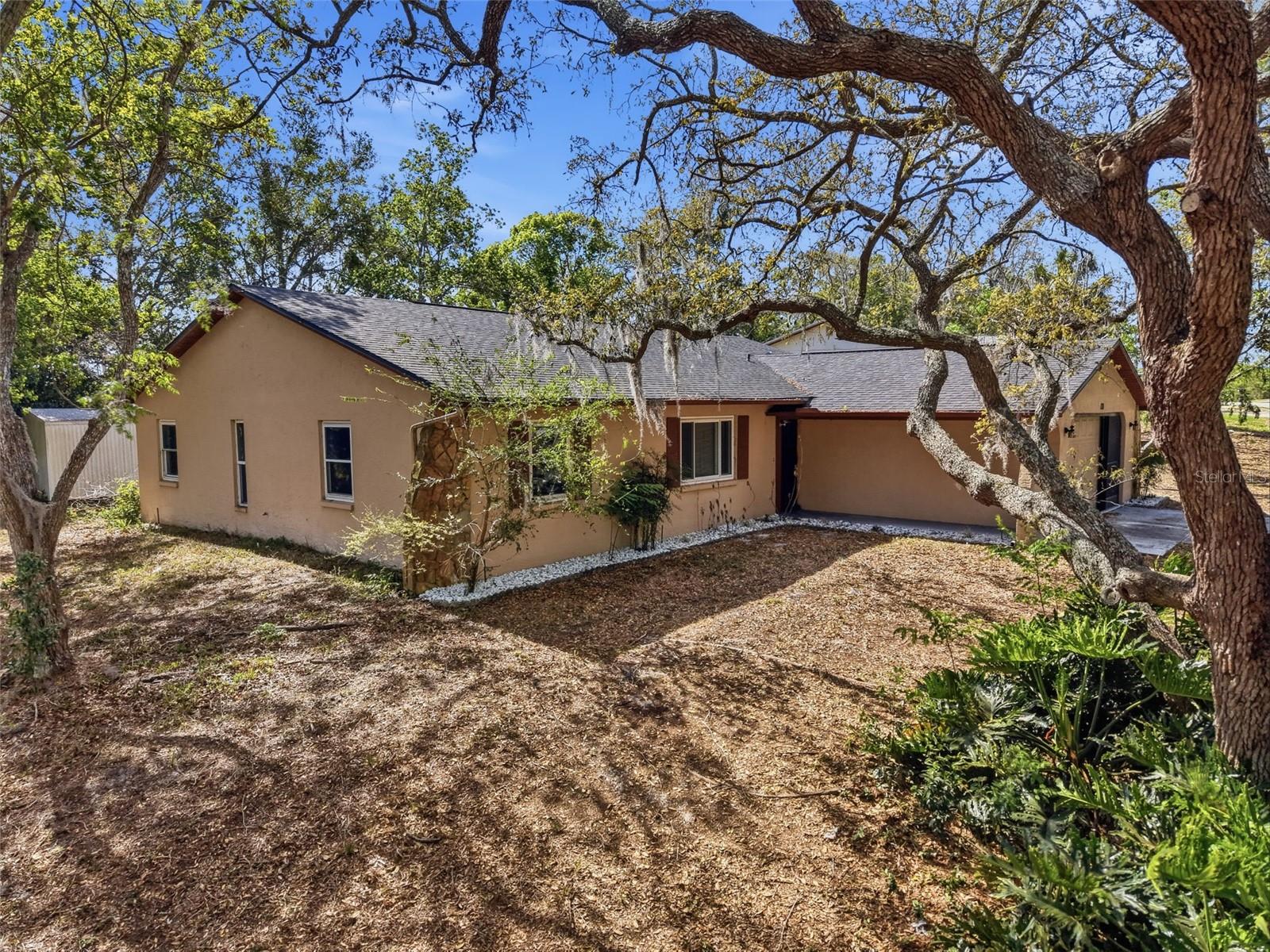 SPRING HILL - Residential