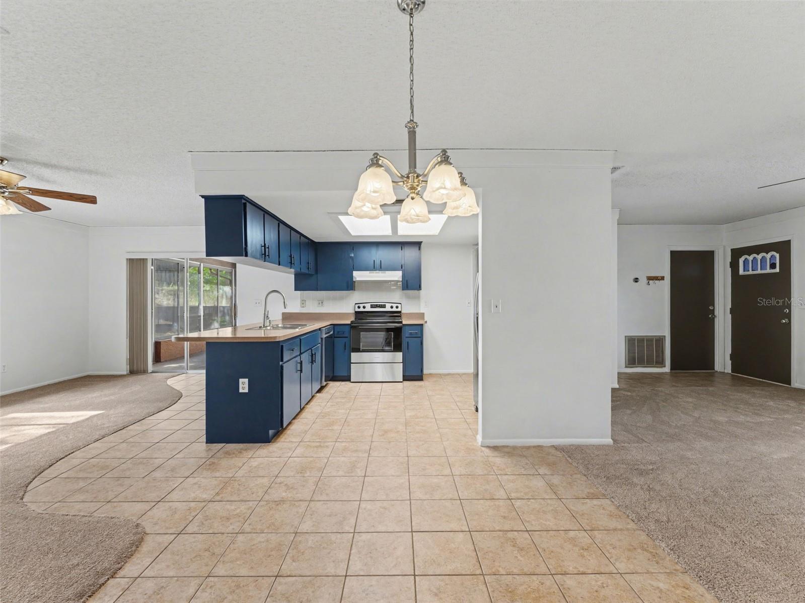 SPRING HILL - Residential