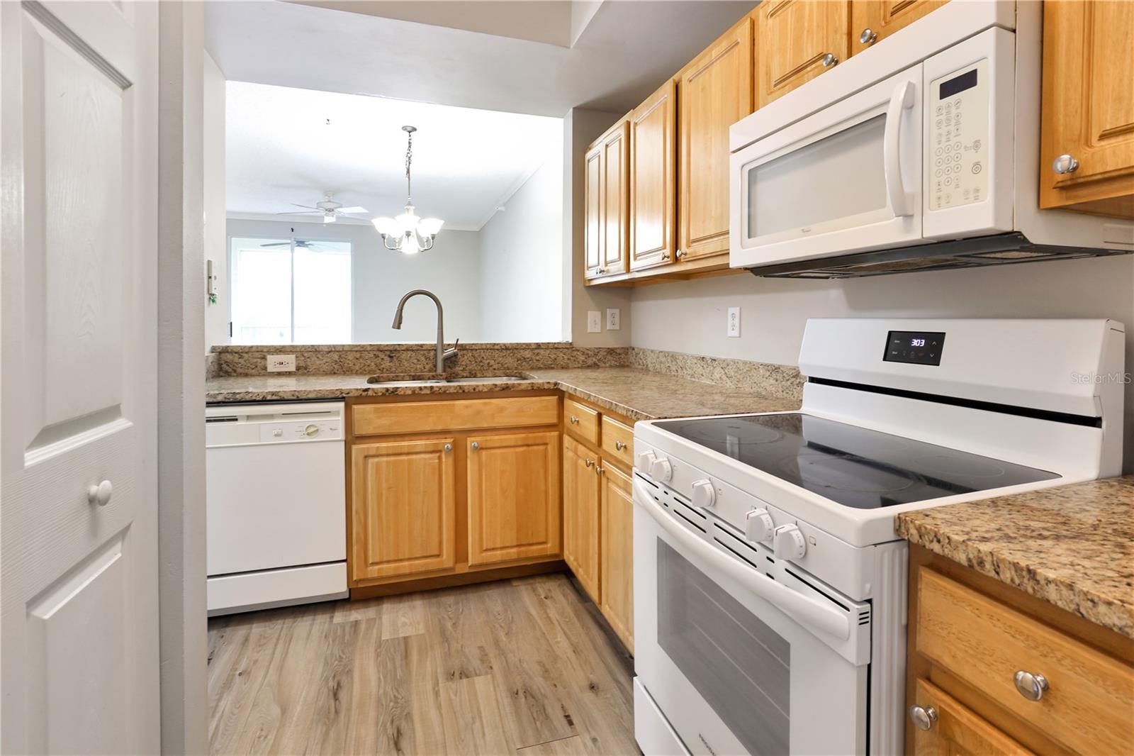 5700 BENTGRASS DRIVE 16-211