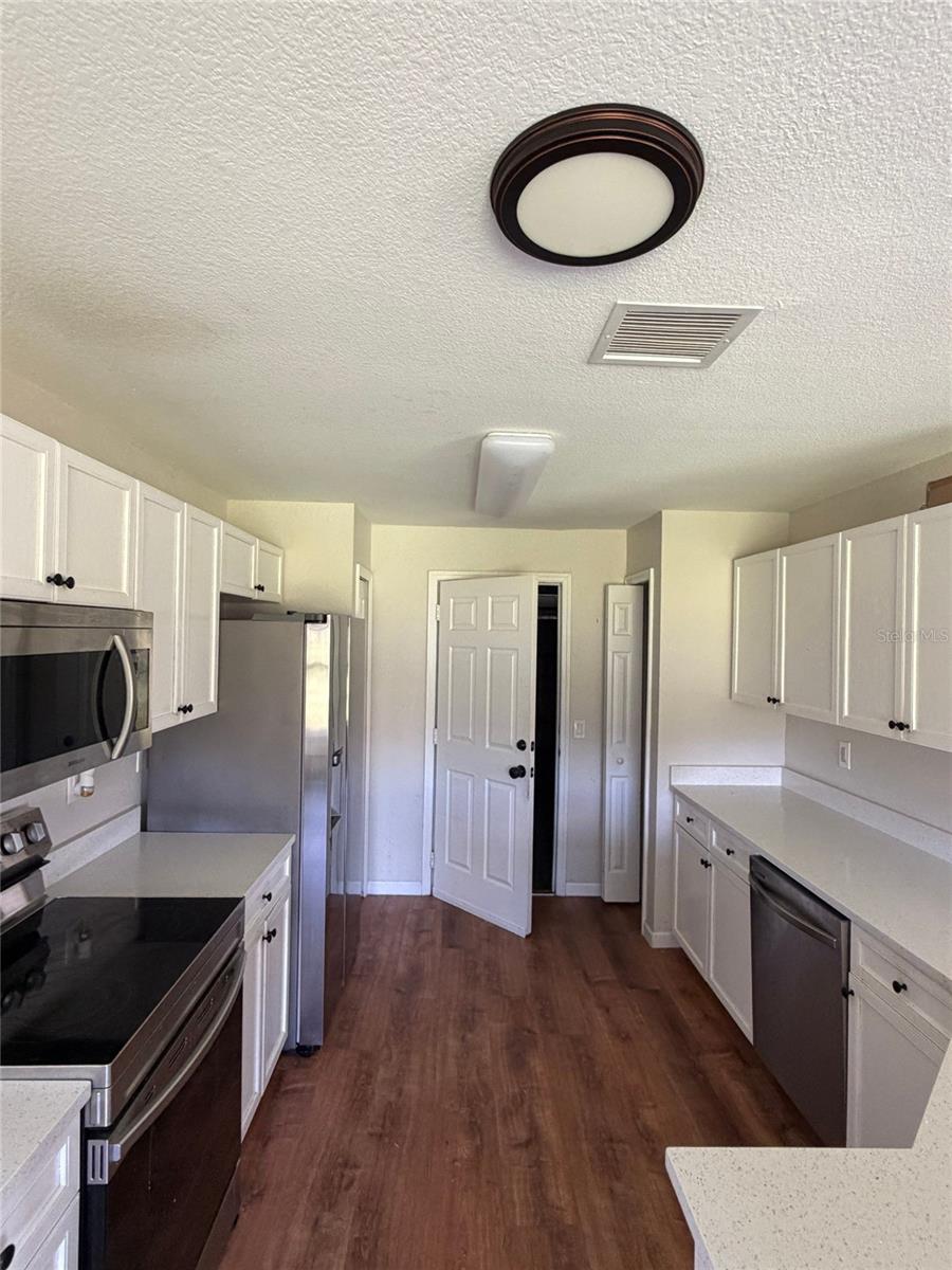 231 GROUPER COURT