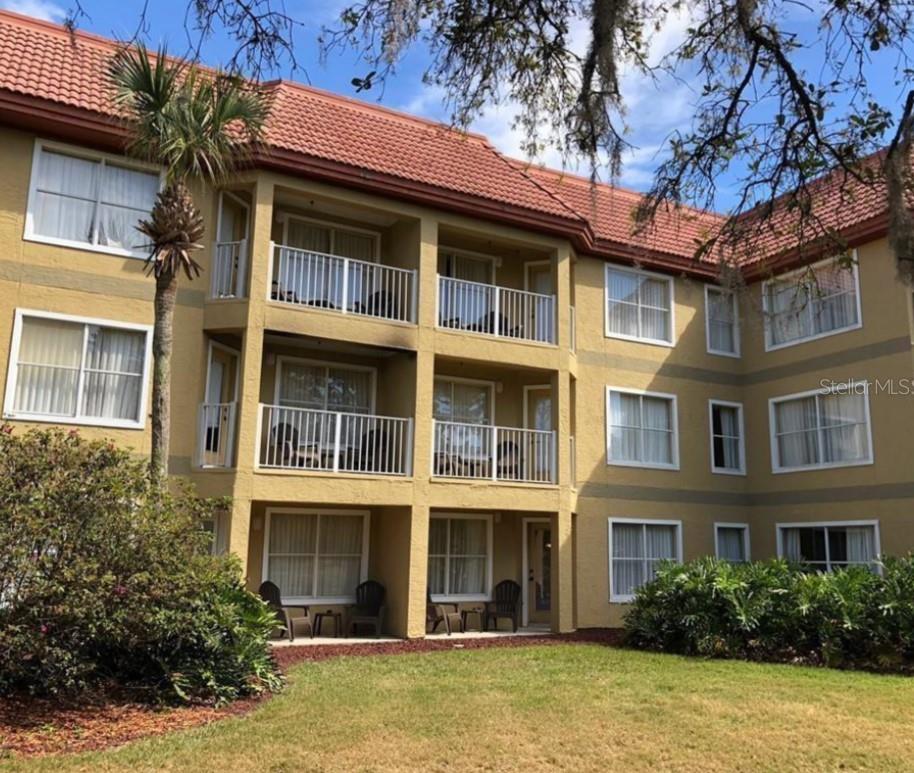 Fully renovated and tastefully furnished 2-bedroom condo with stunning conservation views, located on the 2nd floor in a resort-style community. Features include brand new furniture, granite countertops, and cherry wood cabinetry. This unit is move-in or rental-ready!
Community amenities include a swimming pool, jacuzzi, fitness center, playground, and an on-site restaurant and bar recently updated. Zoned for short-term rental—perfect for nightly, weekly, or monthly income. No pets allowed.
Conveniently located near International Drive, SeaWorld, Discovery Cove, Universal Studios, Volcano Bay, Islands of Adventure, Disney World, Epcot, the Orange County Convention Center, shopping, dining, and Orlando International Airport.
Whether you’re looking for a vacation home, investment property, or full-time residence, this is an excellent opportunity in the heart of Orlando. Schedule your showing today—this one won’t last!
?
Let me know if you’d like to include square footage, HOA info, or rental history!