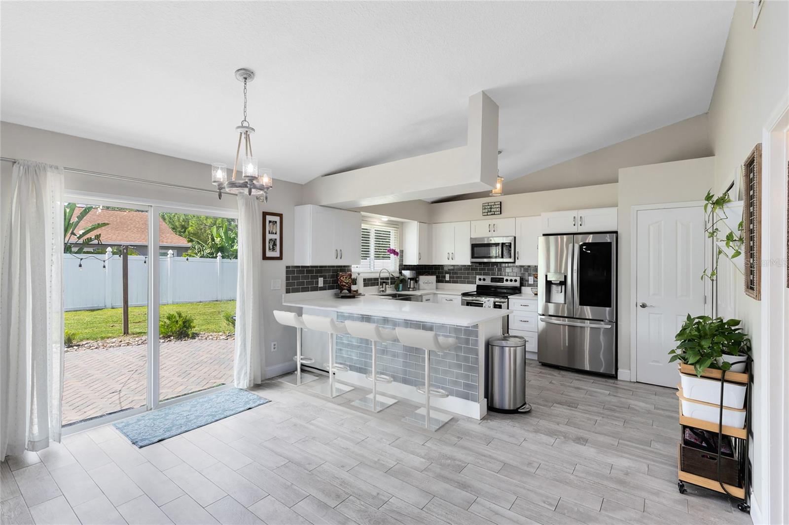 4478 YACHTMANS COURT