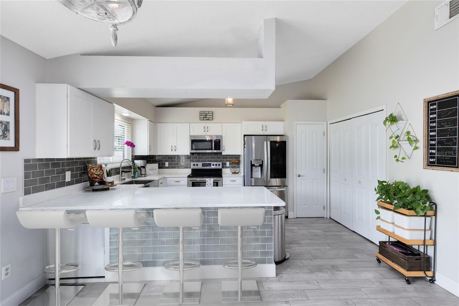 4478 YACHTMANS COURT