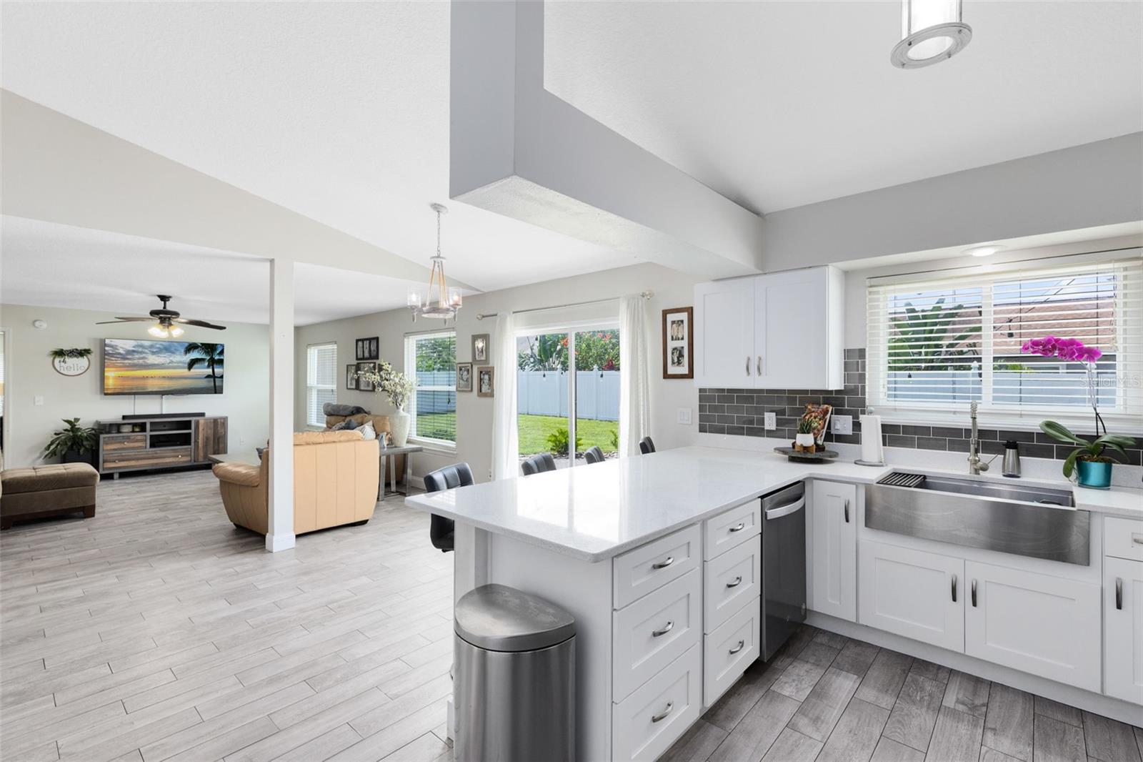 4478 YACHTMANS COURT