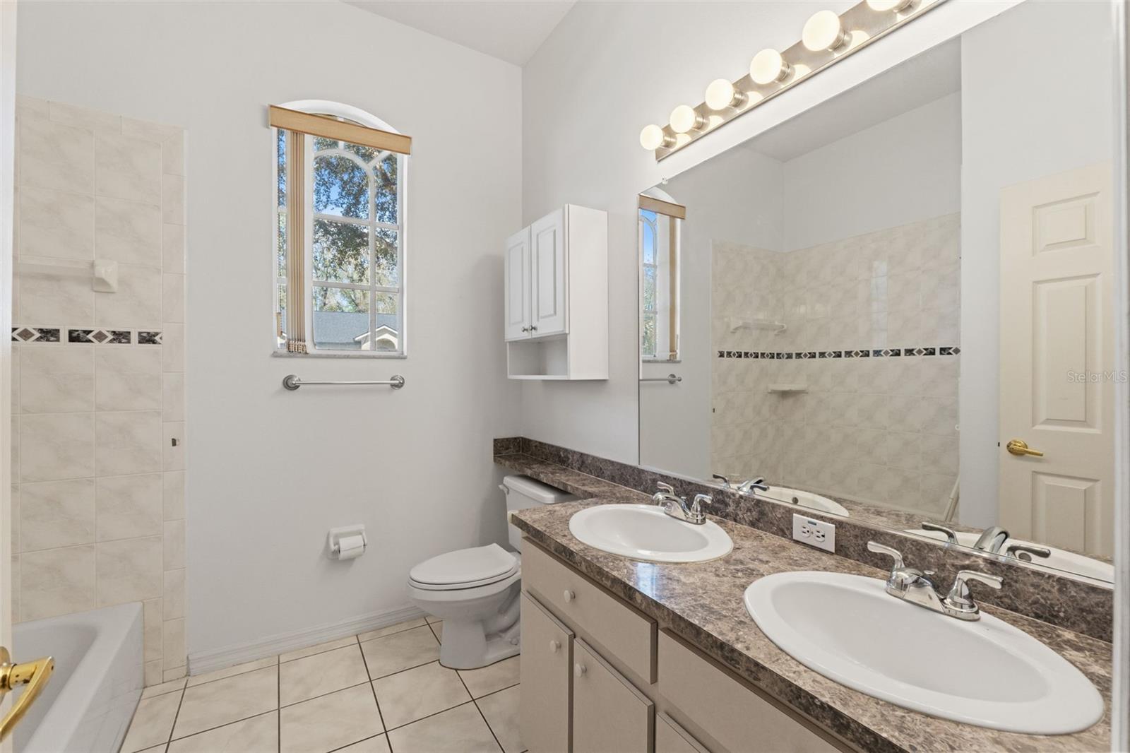 GRAND OAKS PHASE 1 - Residential