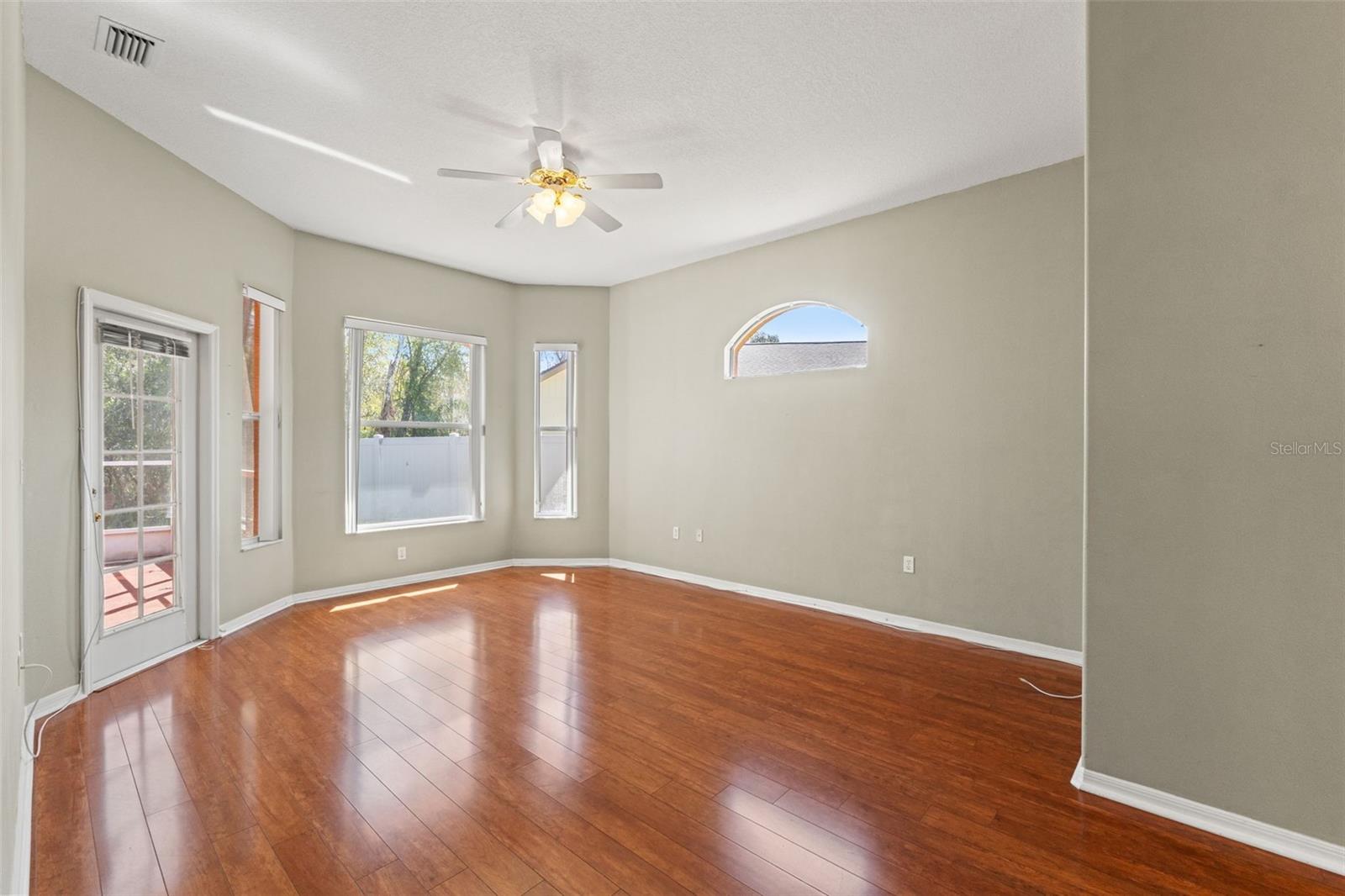 GRAND OAKS PHASE 1 - Residential