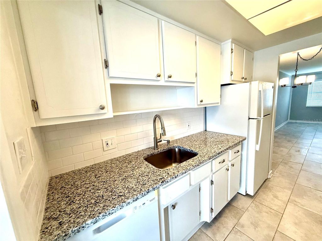 Photo of 5945 21st Street N #5, St Petersburg, FL 33714 (MLS # N6140561)