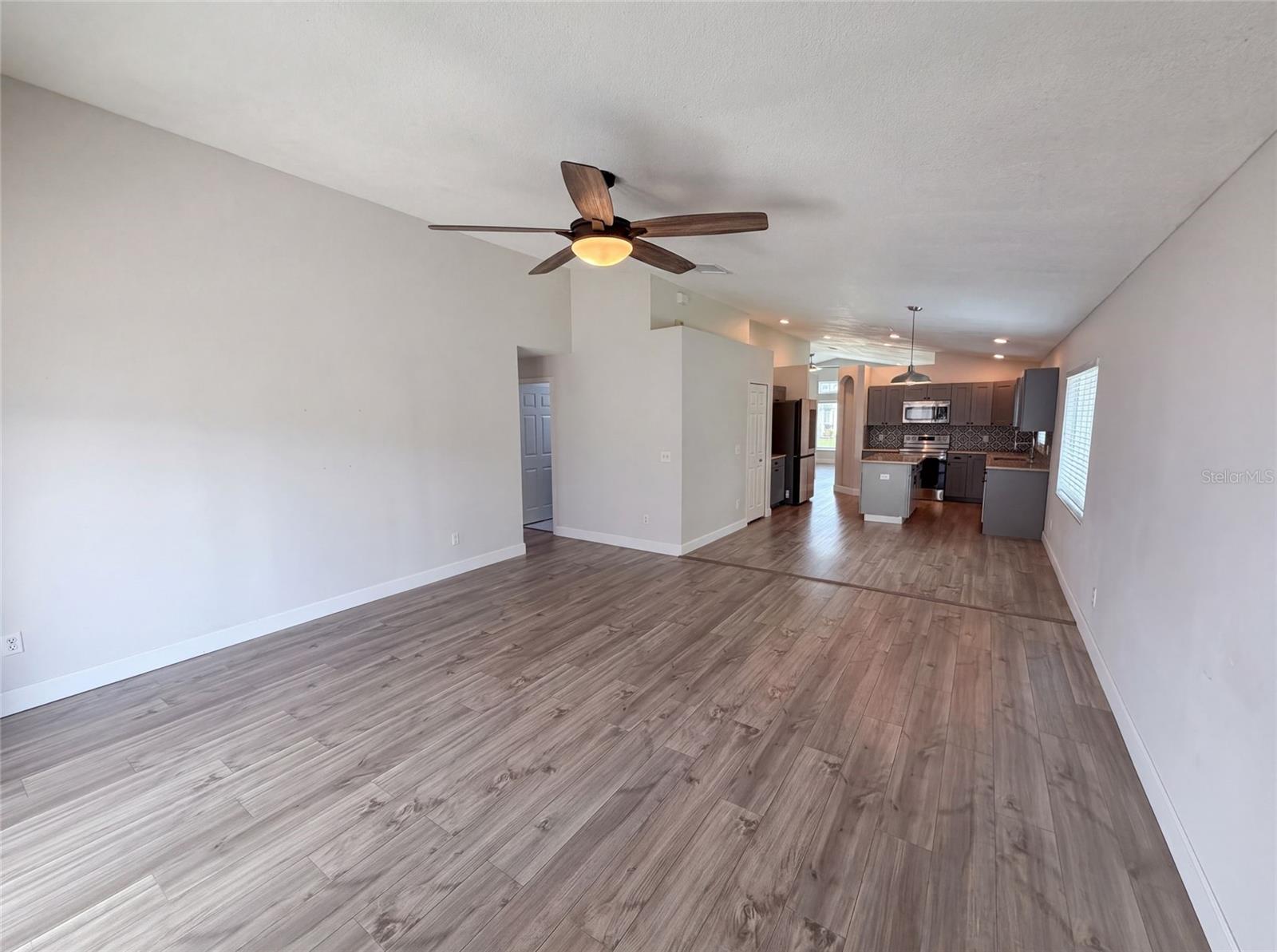 3800 SEMINOLE DRIVE