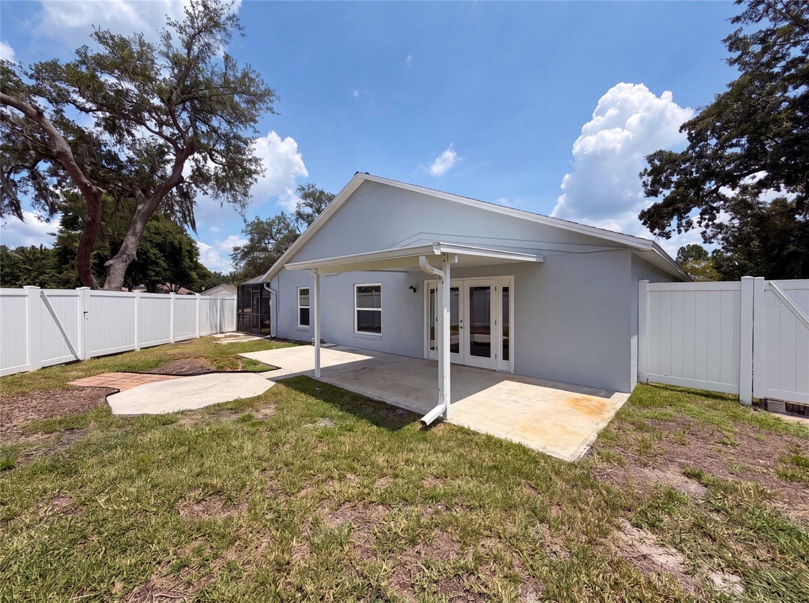 3800 SEMINOLE DRIVE
