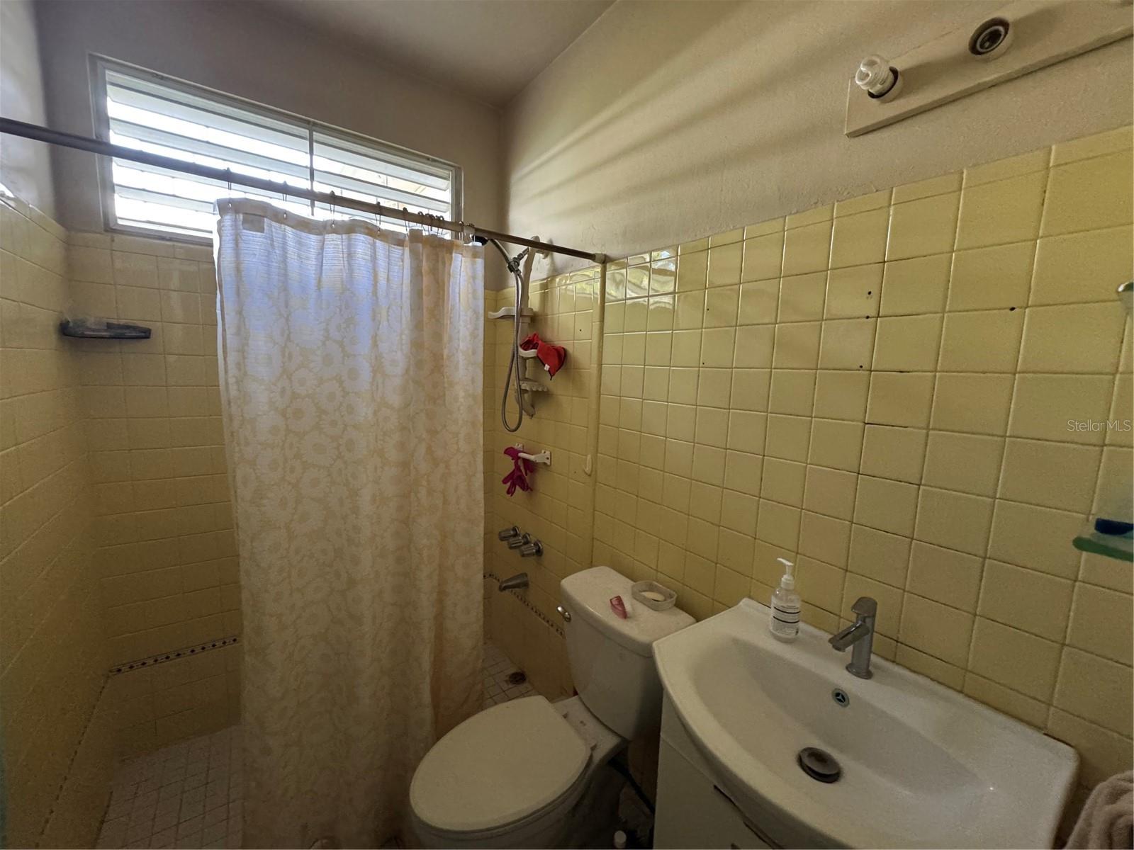 EXT EL COMANDANTE - Residential