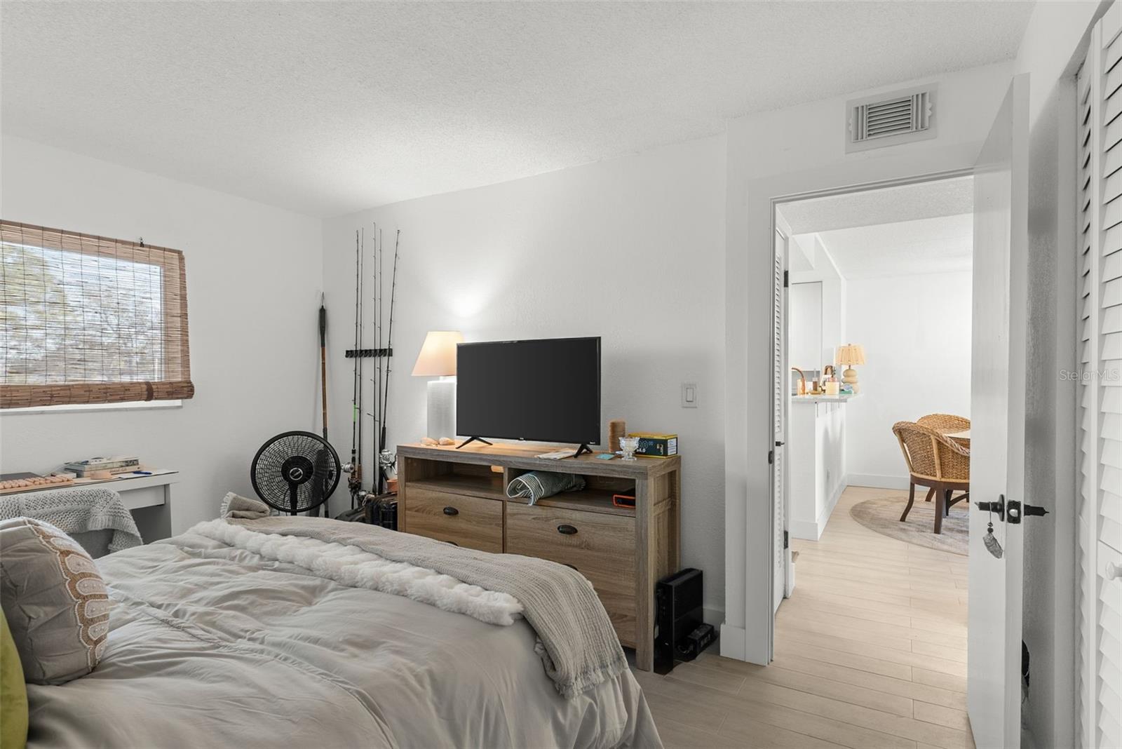 OAK DOORS THE CONDO - Residential