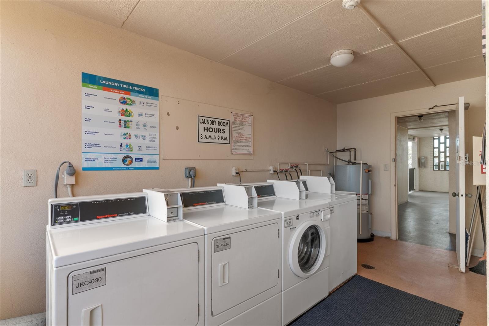 OAK DOORS THE CONDO - Residential
