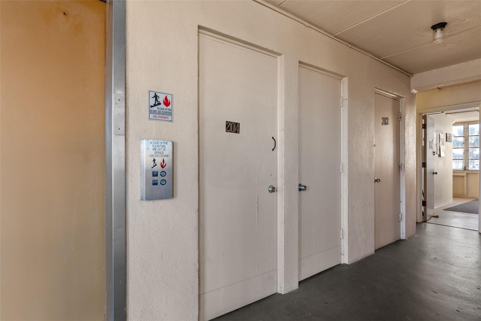 OAK DOORS THE CONDO - Residential