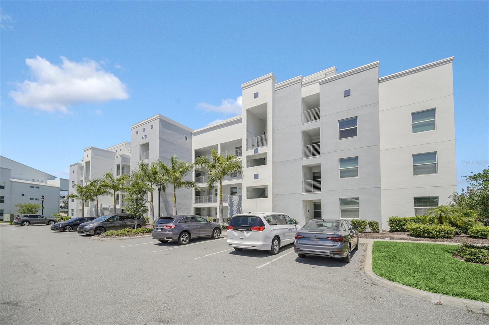 4721 CLOCK TOWER DRIVE 304