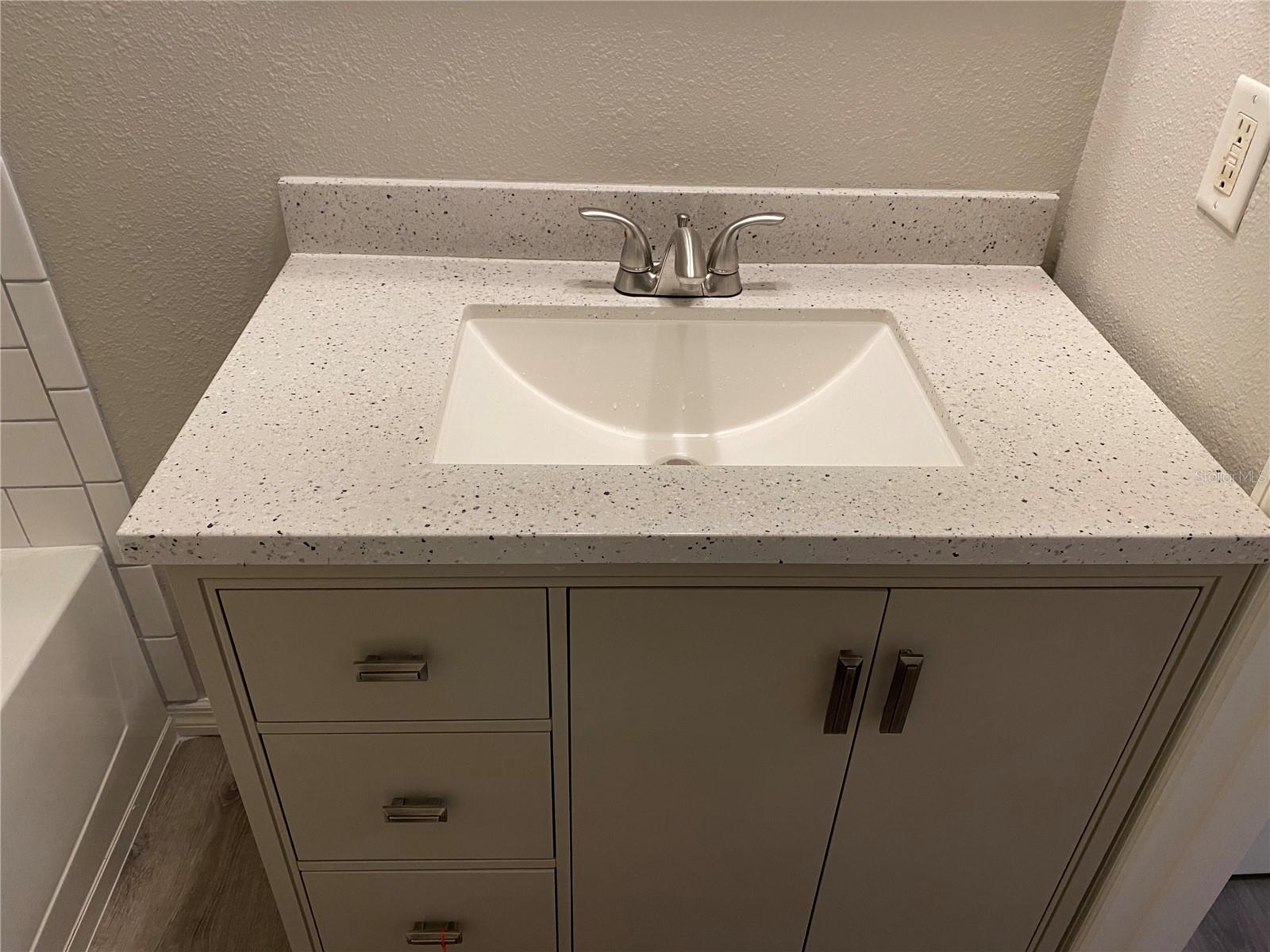 CRYSTAL RIDGE SUB - Residential Lease