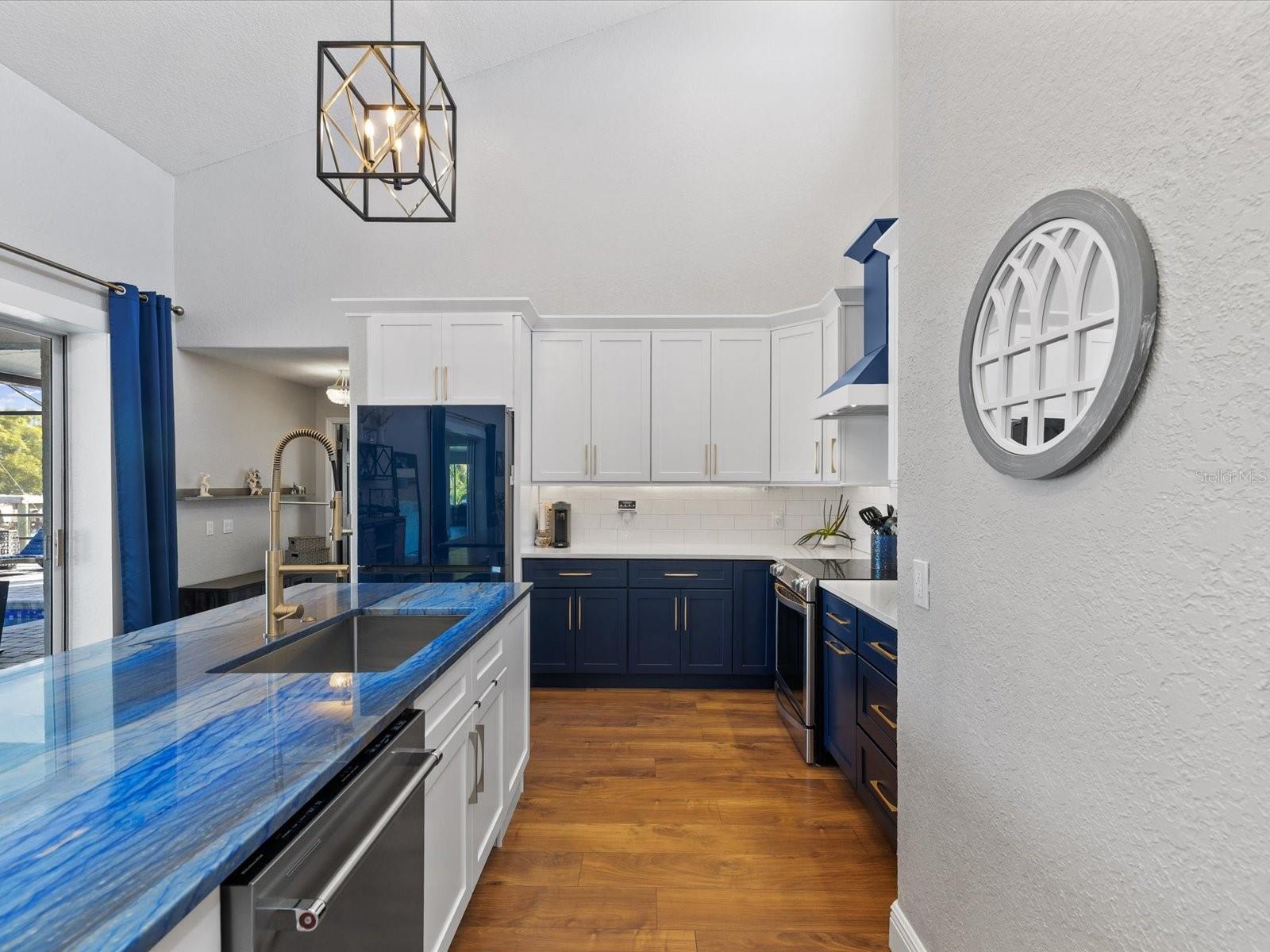 APOLLO BEACH UNIT TWO - Residential