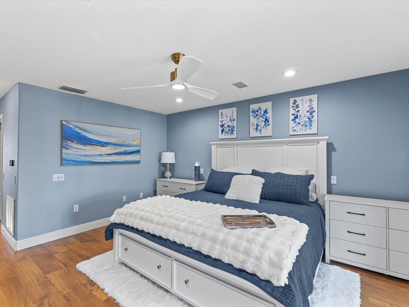 APOLLO BEACH UNIT TWO - Residential