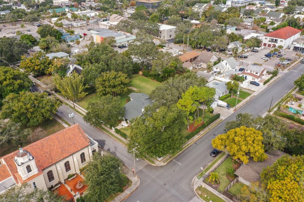 Photo of 458 Scotland Street, Dunedin, FL 34698 (MLS # TB8462313)